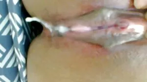 Remaja aksi seks melayu kecil molek memberikan blowjob dan tunggangan