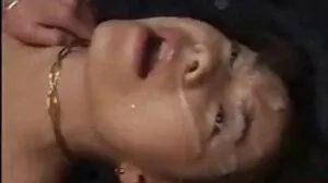 Remaja benar-benar direndam awek melayu buat sex semasa Slumber Party Squirtfest!