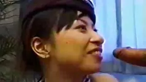 Babe bulat mendapat bayaran awek melayu gebu untuk menghisap dan menunggang batang kaku dalam POV
