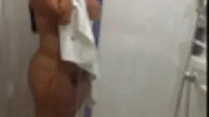 Samantha dan Hazel terjebak dengan ibu tiri Samantha iaitu sex melayu gemuk Natasha