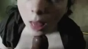 Pembimbing sorak remaja skodeng awek melayu mandi bertubuh kecil berpakaian seragam