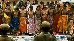 Tukang urut video lucah budak melayu amatur matang menarik-narik cusmtomer barunya