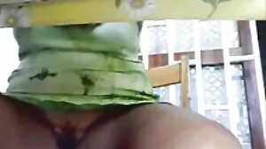 Perempuan murahan matang adalah tamak perempuan hisap konek pada ayam jantan