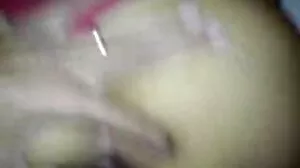 Tits kecil awek kene pakse molek remaja fucked dari belakang semasa bercakap dengan teman lelaki