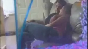 Si rambut video korek pepek coklat seksi Latina kemaluan berbulu ditumbuk